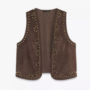 Chaleco con tachuelas